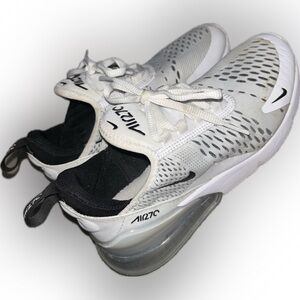 Nike Air Max 270 size 6